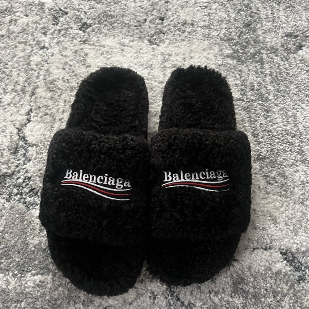 Balenciaga Furry slides